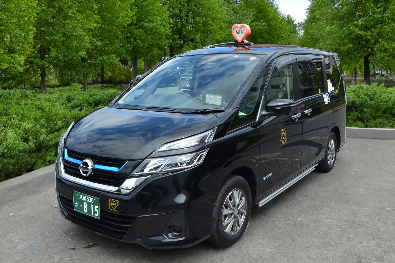日産 セレナ e-POWER