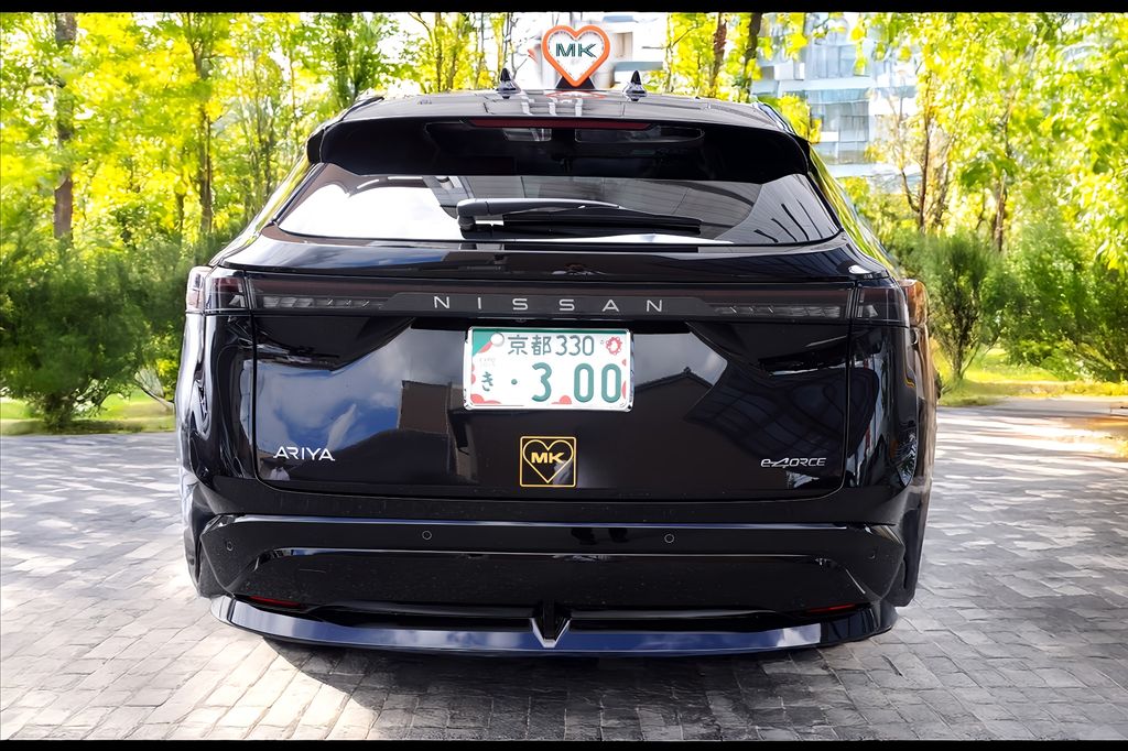 日産 アリア