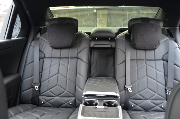 BMW i7 ＜電気自動車＞