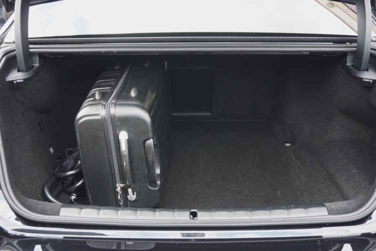 BMW i7 ＜電気自動車＞