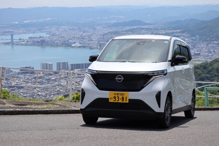 MKハートレンタカーのEV車両・日産サクラ