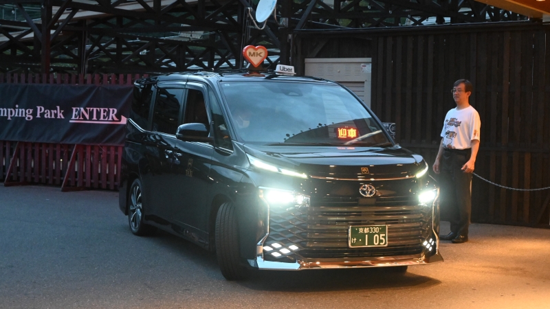 タクシーによる無料送迎