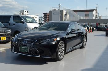 レクサスLS500h