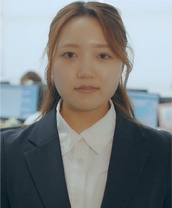 外商部 末竹 杏奈